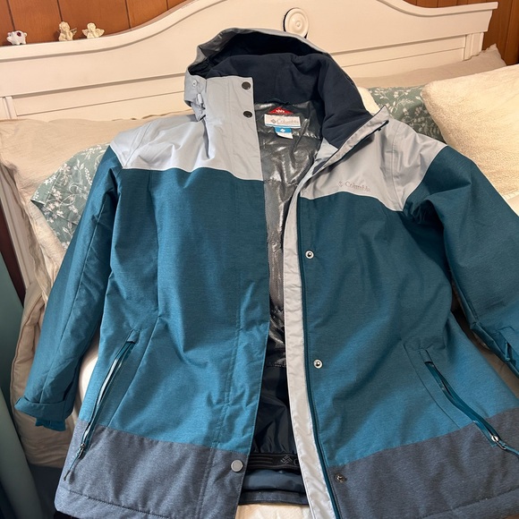 Columbia Woman’s Snoeshoe Mountain Omni- Heat hooded Ski 🎿 Jacket size XL ( NWT) - Picture 14 of 14